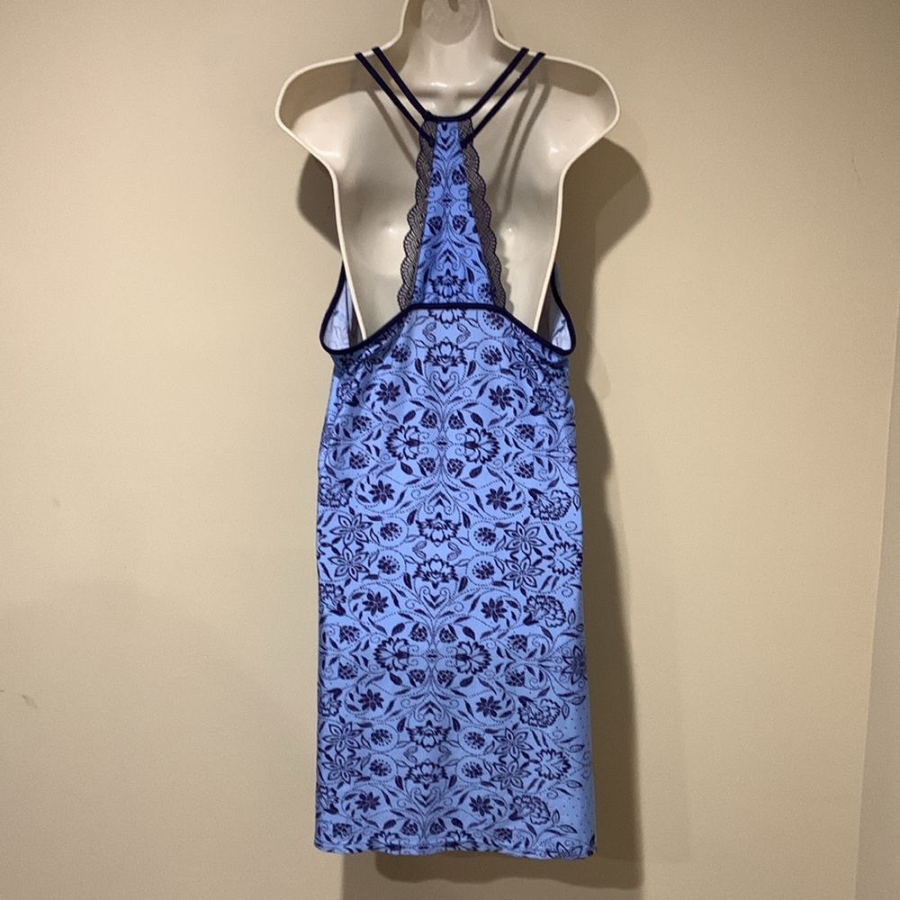 Pretty nighty - Picture 4 of 6